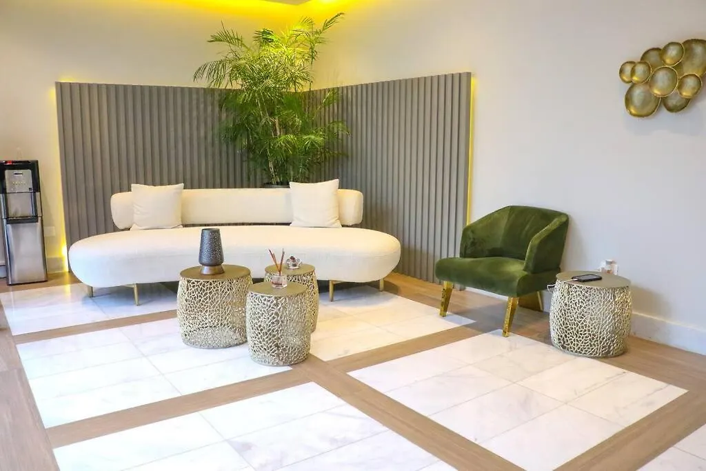 Rialto Residences / Pool And Gym / Luxury Apartment Santiago De Los Caballeros